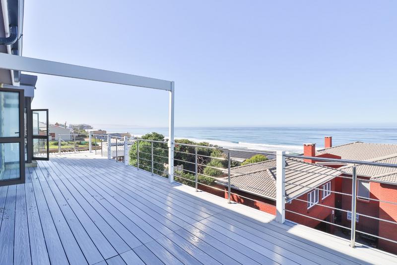 8 Bedroom Property for Sale in Reebok Western Cape